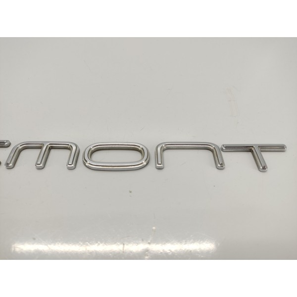 Emblema Letreiro Tampa Traseira Fiat Freemont 2.4 2011