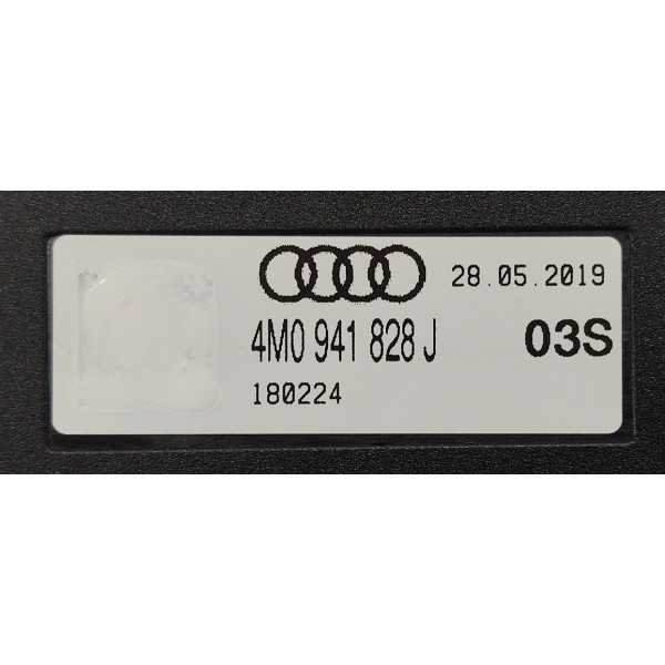 Conexao Caixa Fusivel Audi Q8 2019 4m0941828