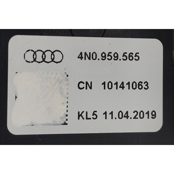 Botão Retrovisor Com Detalhe Audi Q8 2019 4n0959565