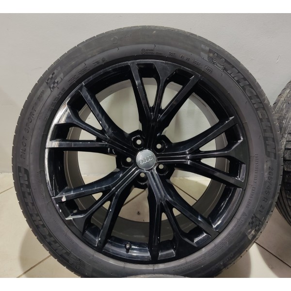 Jogo Roda R21 Audi Q8 2019