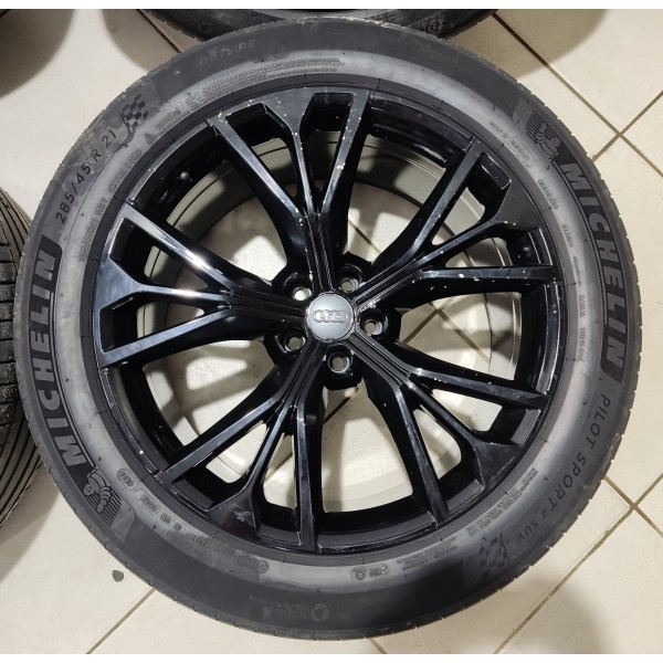 Jogo Roda R21 Audi Q8 2019