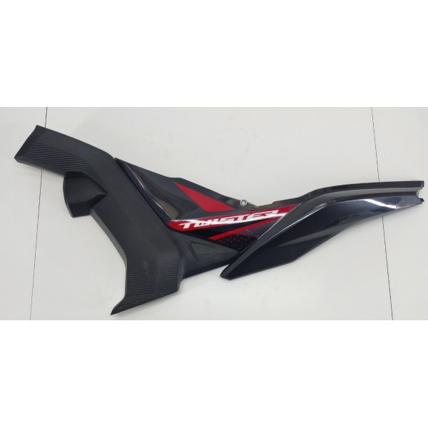 Carenagem Lateral T.e Honda Cb250 Twister 2021 77225 Detalhe