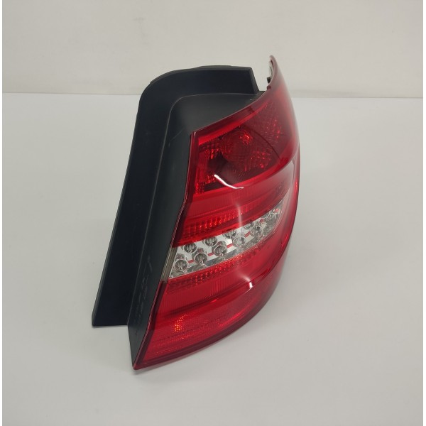 Lanterna Lateral Traseira Direita Led Mercedes B200 2015