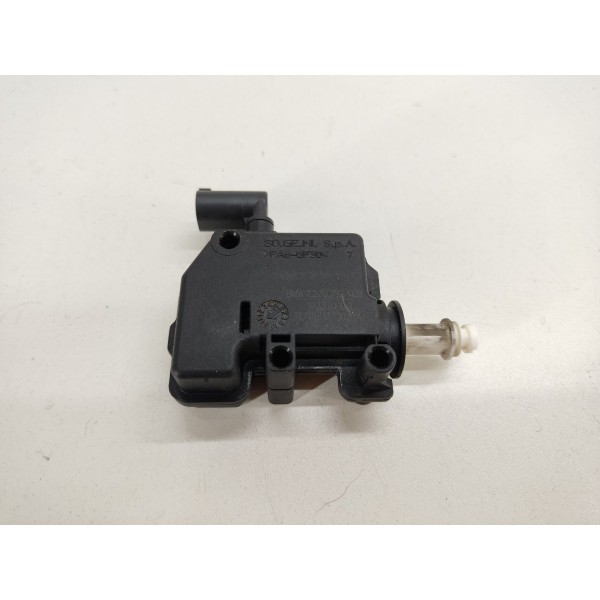 Motor Trava Portinhola Tanque Bmw 320i N20 2015 17337010