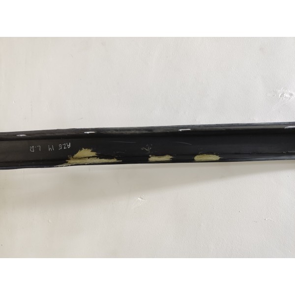 Spoiler Lateral Direito Hyundai Azera 3.0 2014