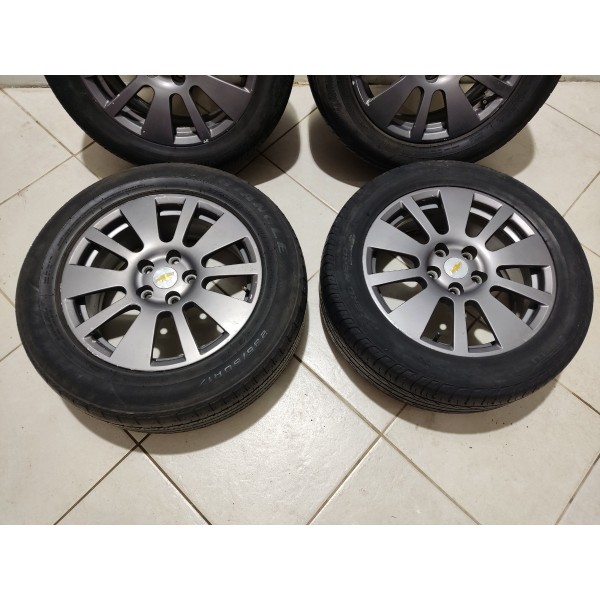 Jogo Roda R17 Chevrolet Captiva 3.6 2011 Pneu Ruim