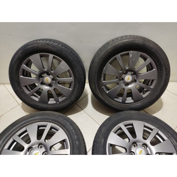 Jogo Roda R17 Chevrolet Captiva 3.6 2011 Pneu Ruim