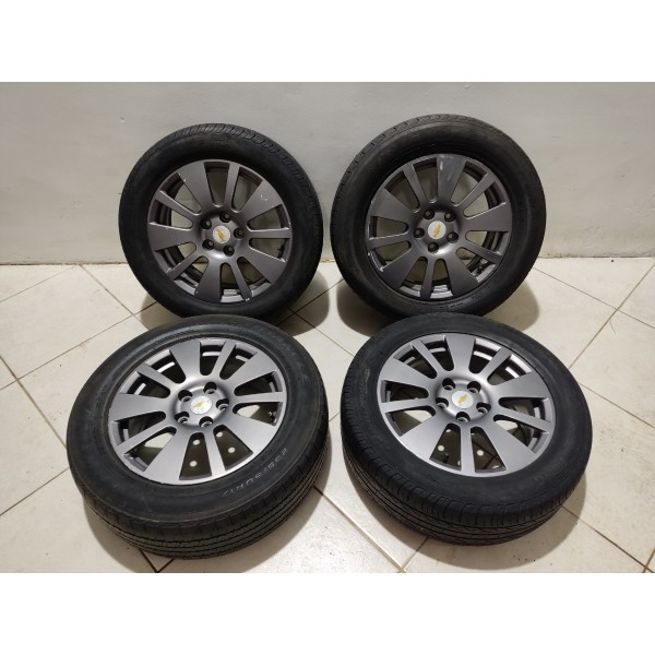 Jogo Roda R17 Chevrolet Captiva 3.6 2011 Pneu Ruim