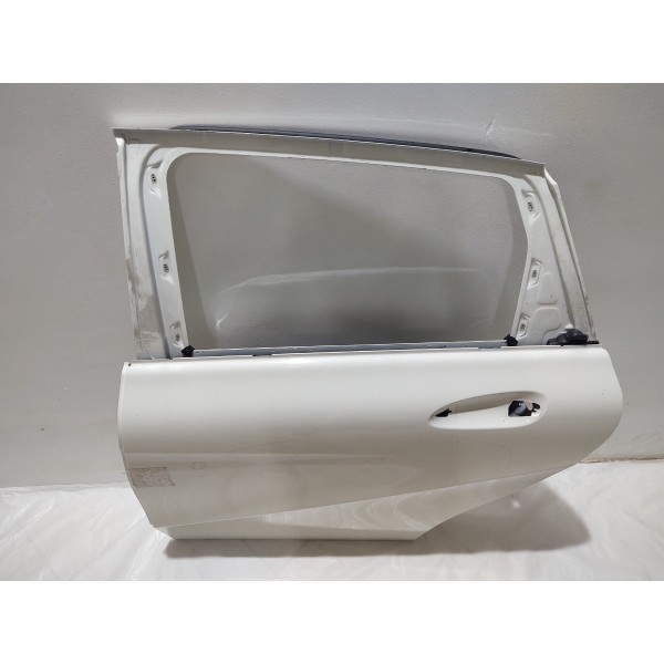 Porta Traseira Esquerda Mercedes B200 2015